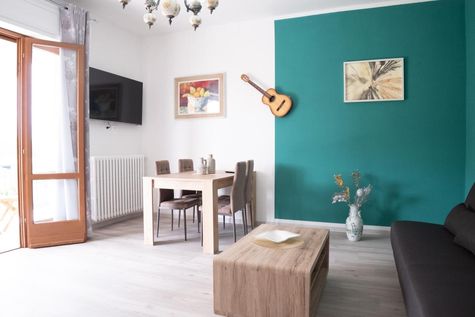 Casa Vacanze Aria Leggiuno Exteriér fotografie